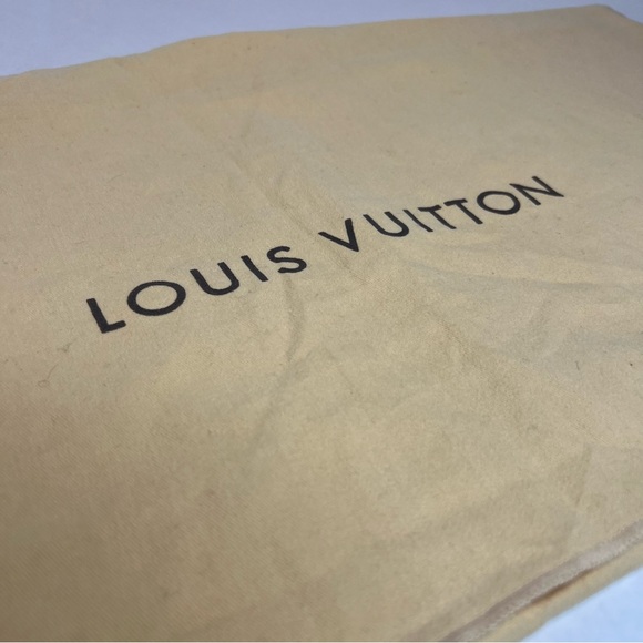 Dust bag Large (Louis Vuitton) Size 13" x 26 " - Picture 7 of 7